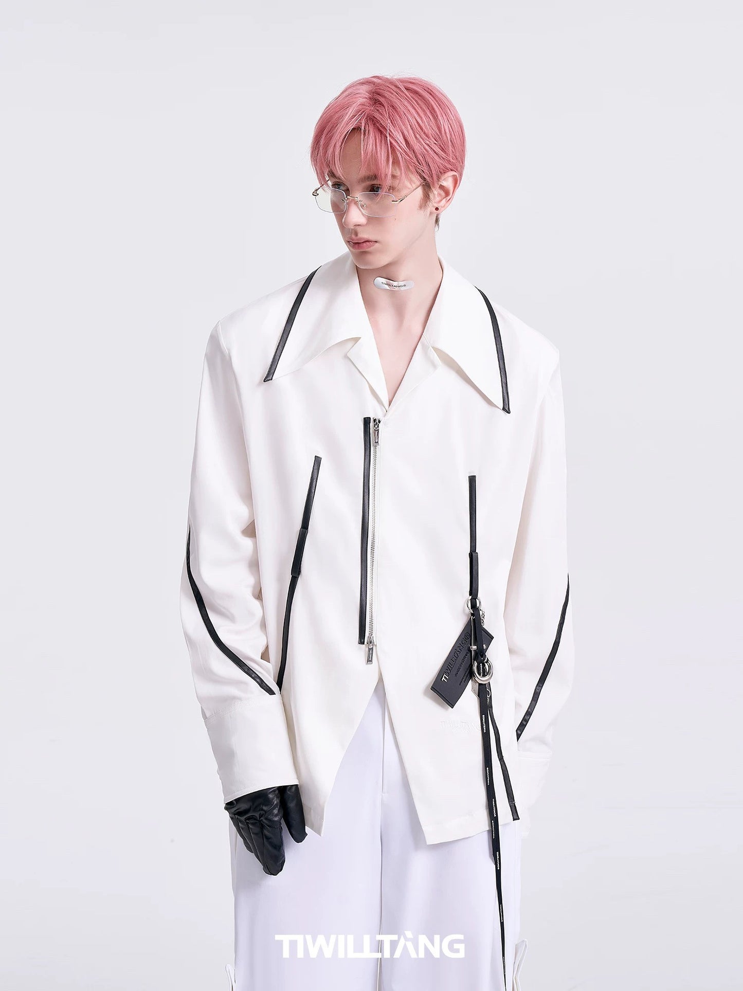 TIWILLTANG The Story of the Creation &quot;The Creation of the Different Curtain&quot; design with pointed collar and leather welt, white shirt with long sleeves