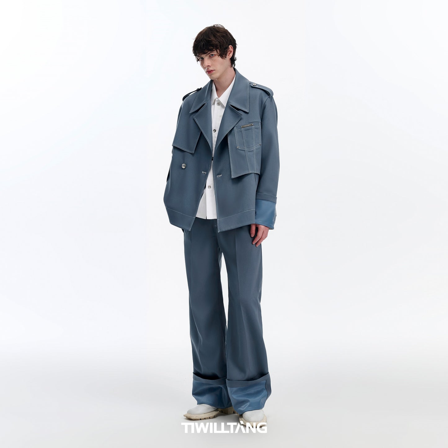 TIWILLTANG Qi Shi Lu &quot;Zhi Feng Ji Jing&quot; personalized design contrast line fold casual straight trousers