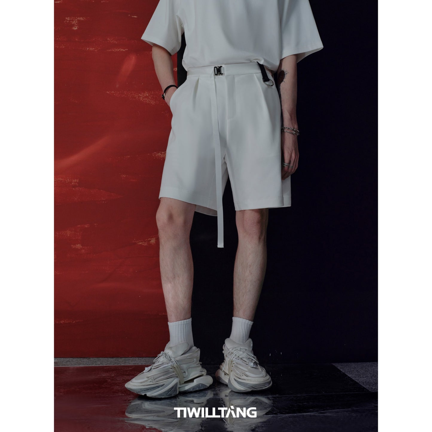 TIWILLTANG Qi Shi Lu &quot;Ling Jin Shape&quot; asymmetric loose work shorts summer sports casual pants men