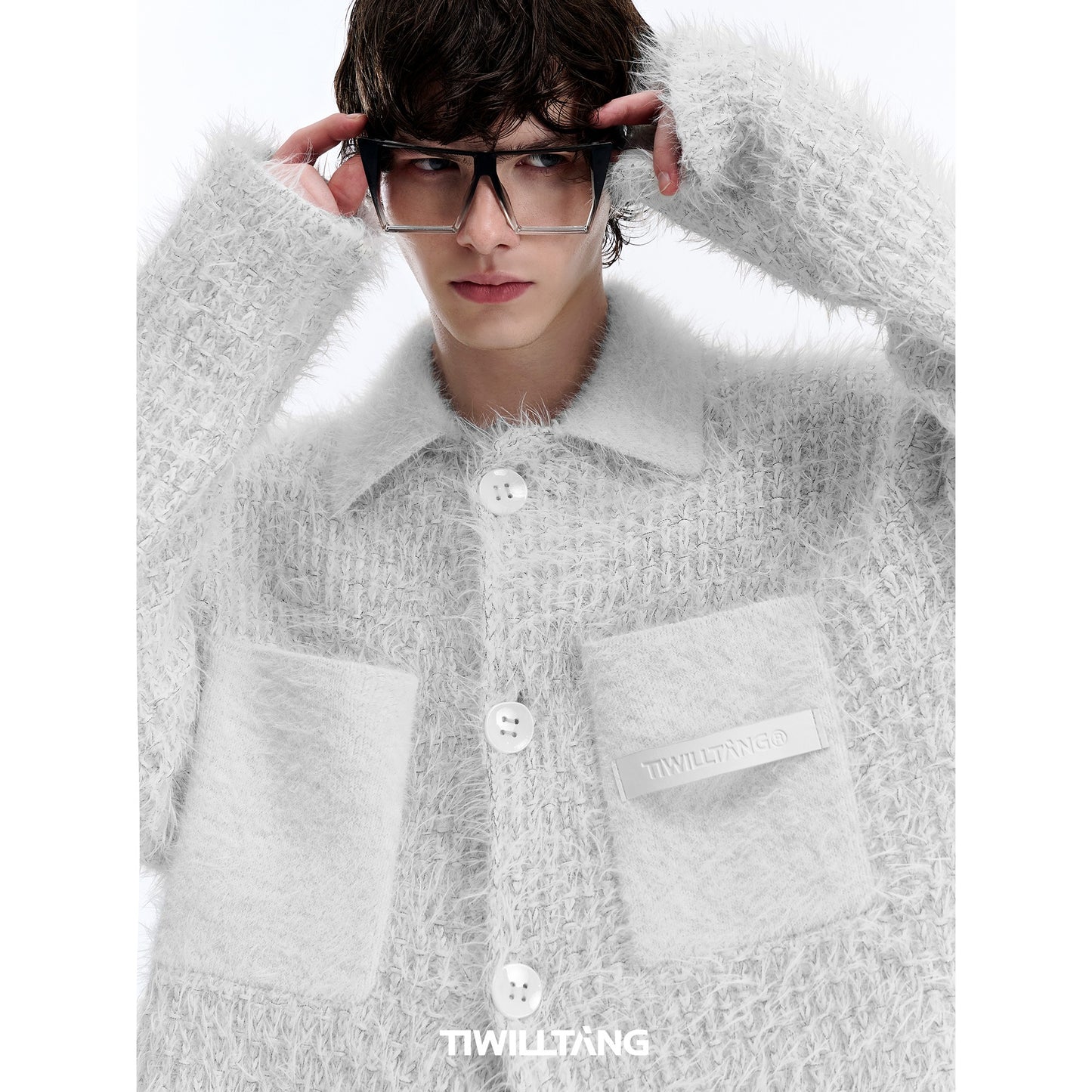 TIWILLTANG Kaishilu &quot;Mishan Naye&quot; ceramic button lazy white thick sweater knitted lapel cardigan