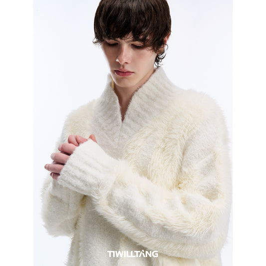 TIWLLTANG Qishilu &quot;White Feather Reflection&quot; imitation mink stitching knitted sweater lazy plush V-neck sweater