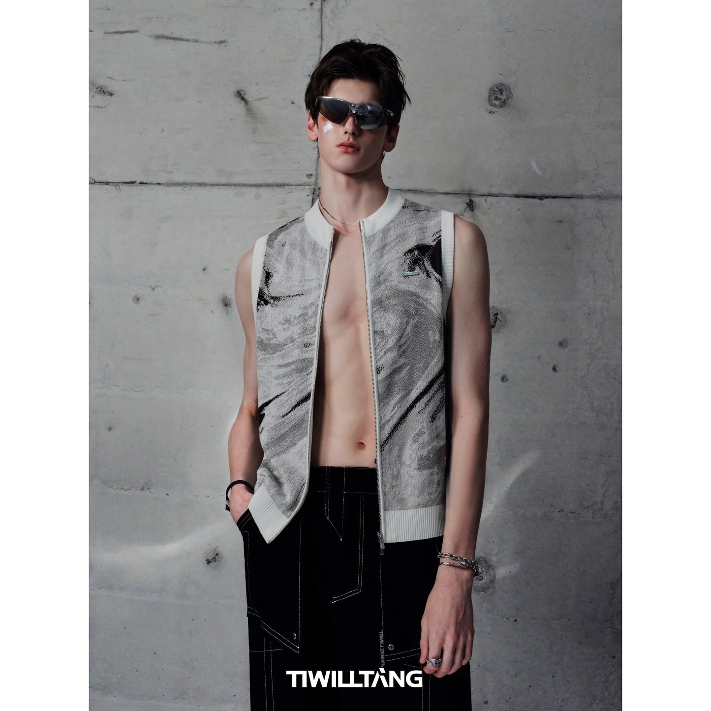 TIWILLTANG Qi Shi Lu &quot;Starry Shadow&quot; star pattern jacquard vest zipper sleeveless top men