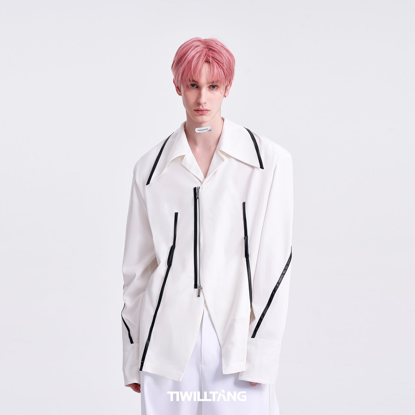 TIWILLTANG The Story of the Creation &quot;The Creation of the Different Curtain&quot; design with pointed collar and leather welt, white shirt with long sleeves