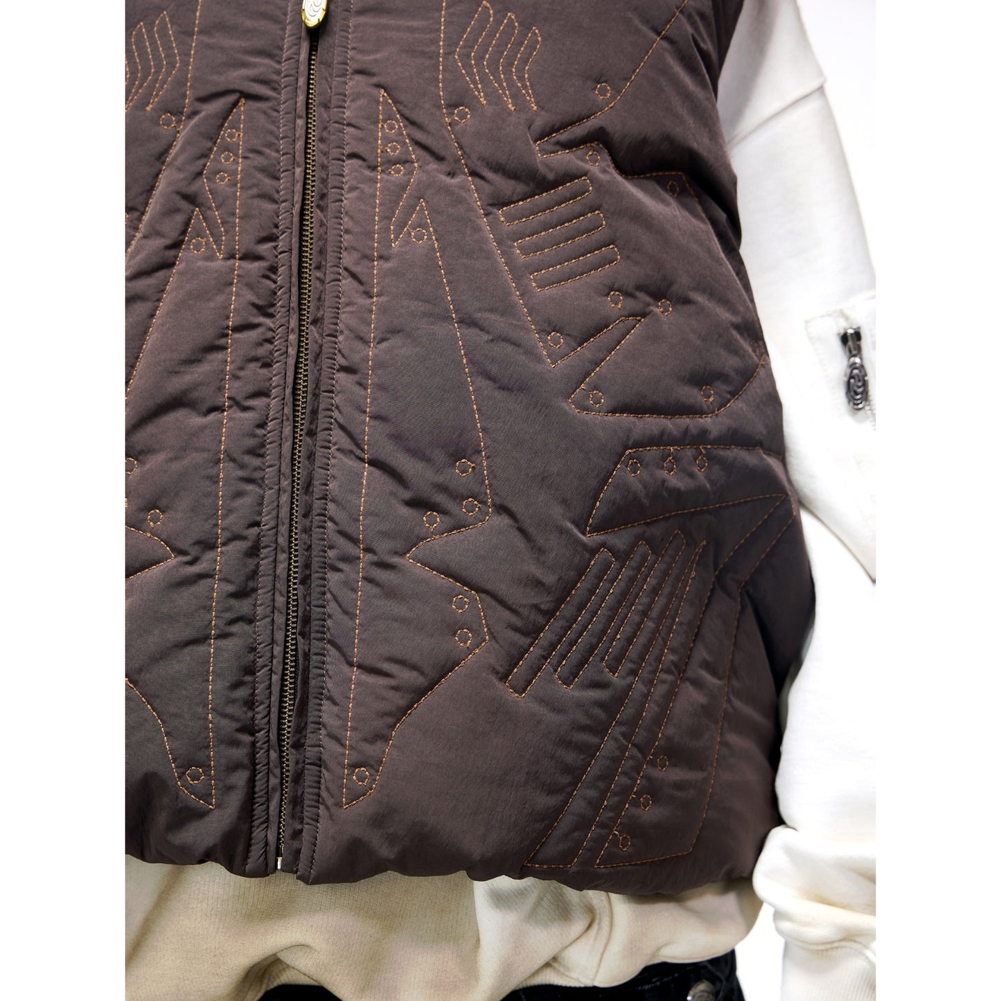 PERSONSOUL* Armor stitch embroidered down vest jacket brown Down Vest