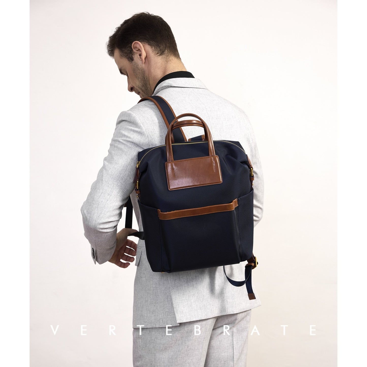 Vertebrate men's clothing imported thick nylon Oxford cloth with first layer of cowhide medium backpack British style backpack