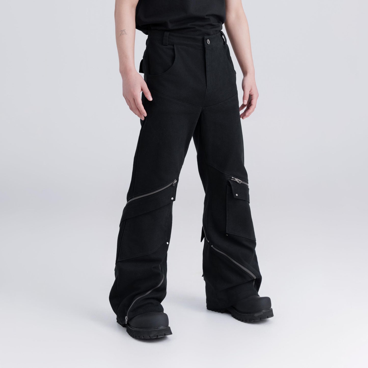 XEQUATION 24SS autumn design long zipper slightly flared functional dark cleanfit trousers